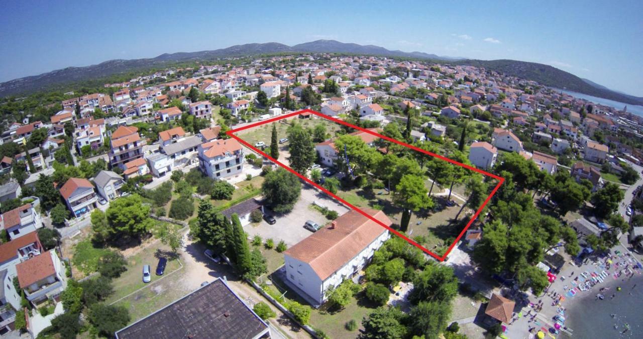 Kleine Hexe B&B Pension Пировац Екстериор снимка